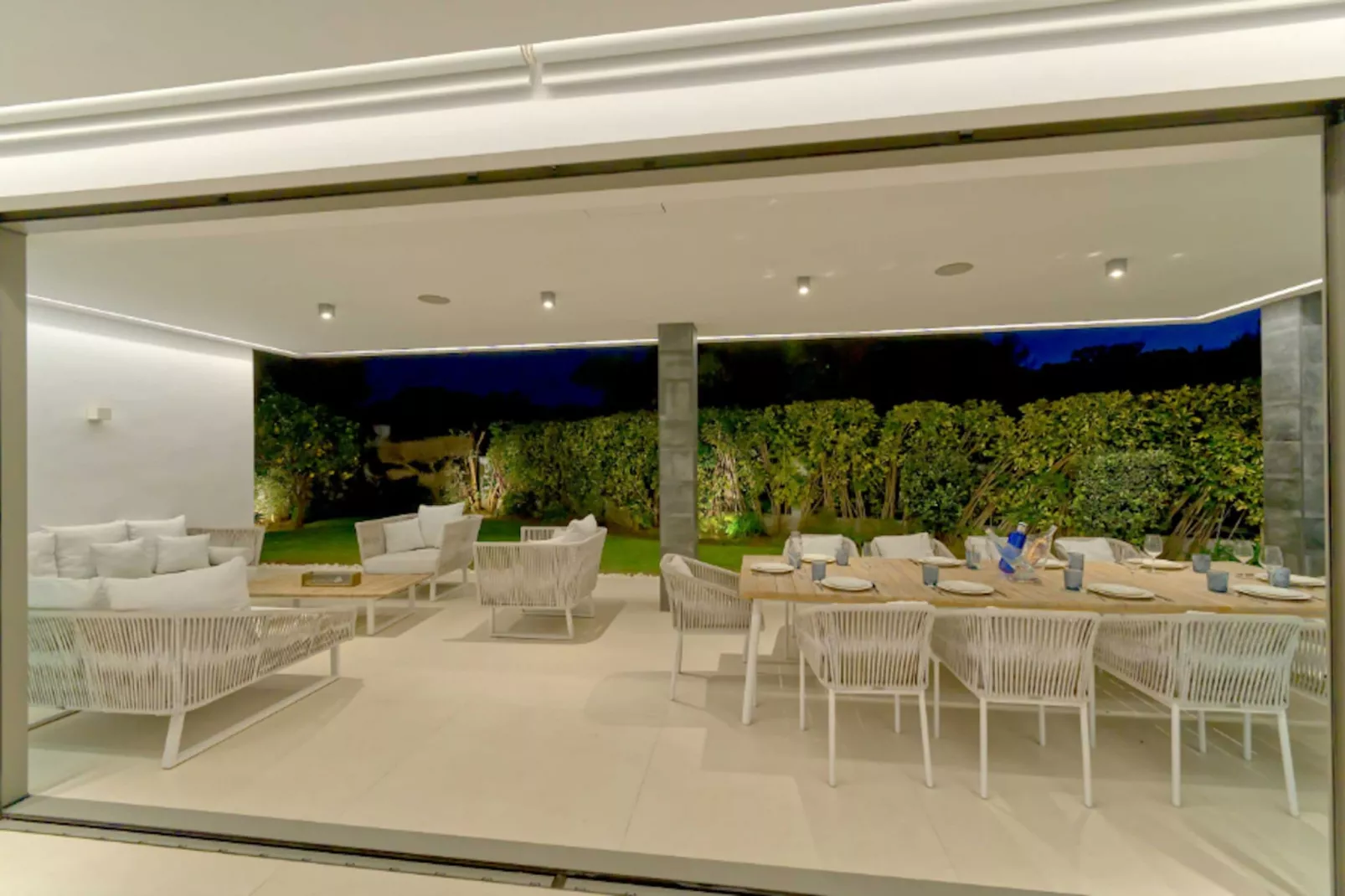 Contemporary & Very Spacious Villa Puerto Banus - Terras