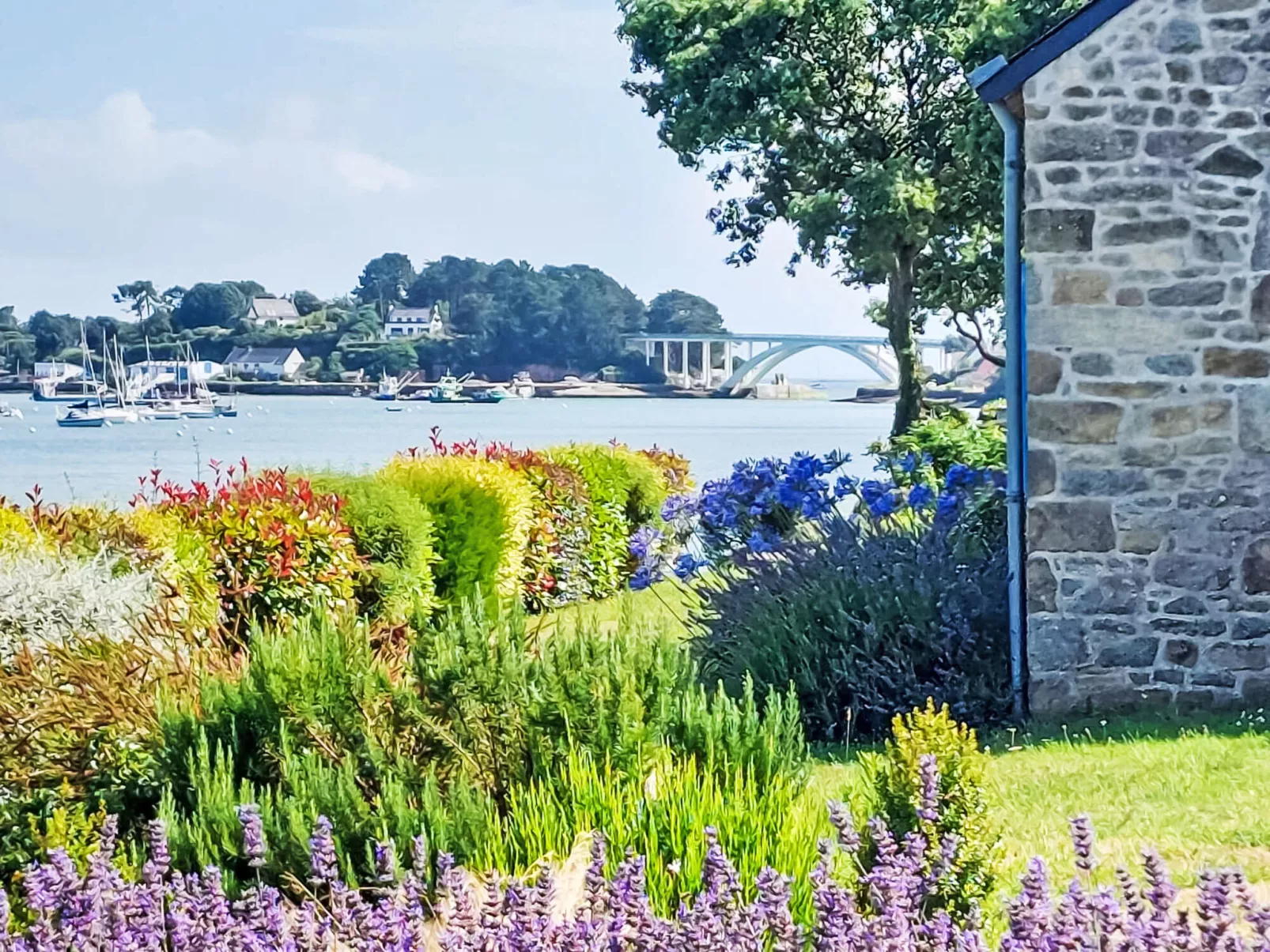 Pen Er Hoët - Buiten