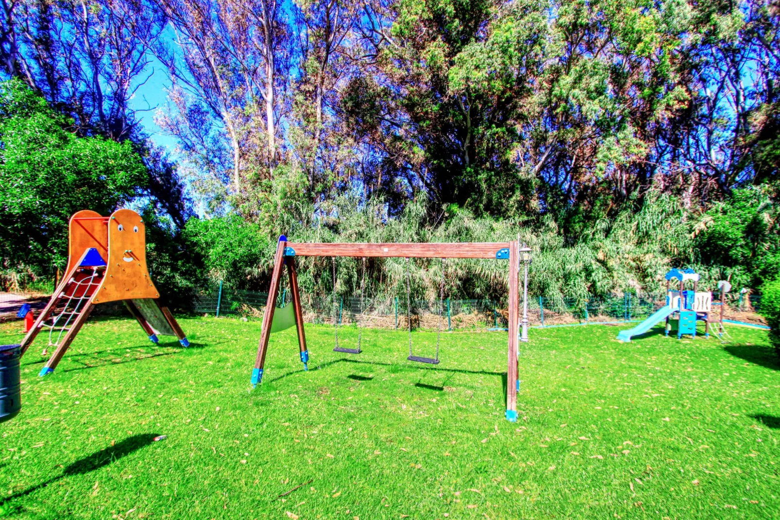 1080 - GOLDEN BEACH JACUZZI - Gebieden zomer 1km