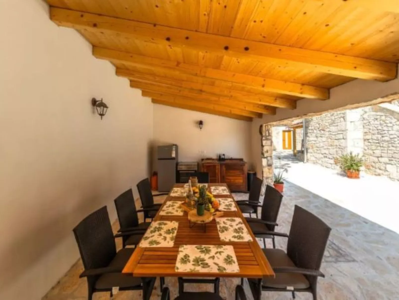 Stone villa Marita with pool - Image-tags.info