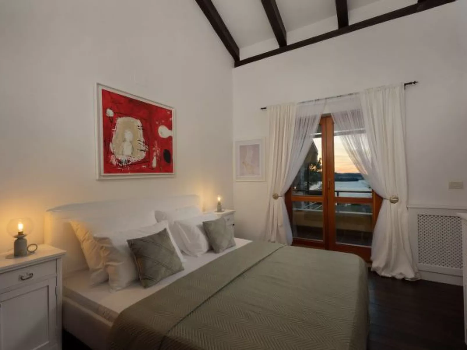 Villa Barotul with pool - Image-tags.info