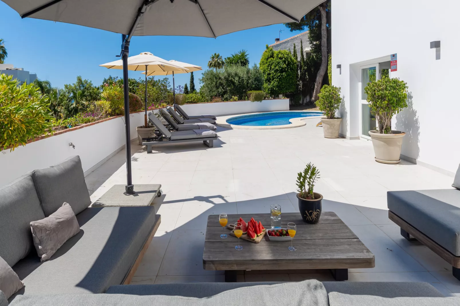 Elegant Villa with sea Views & Pool Marbella - Terras