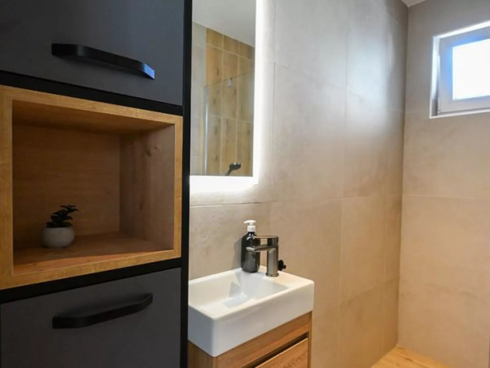 Holiday Home Marija with pool - Image-tags.info