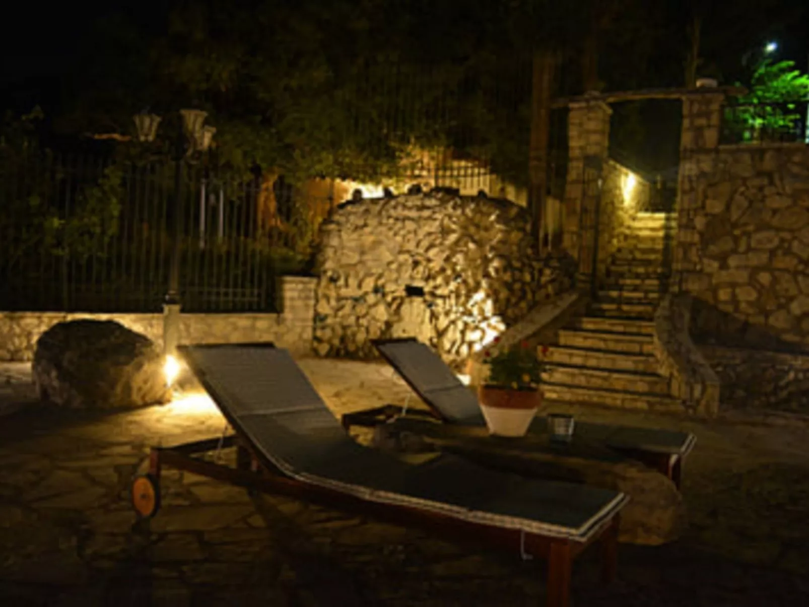 Sommer Dafnopanagia Luxusstudio Ourania - Image-tags.info