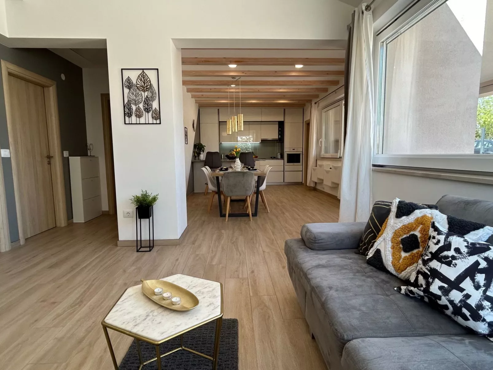 Diva mit privatem Pool - Image-tags.info