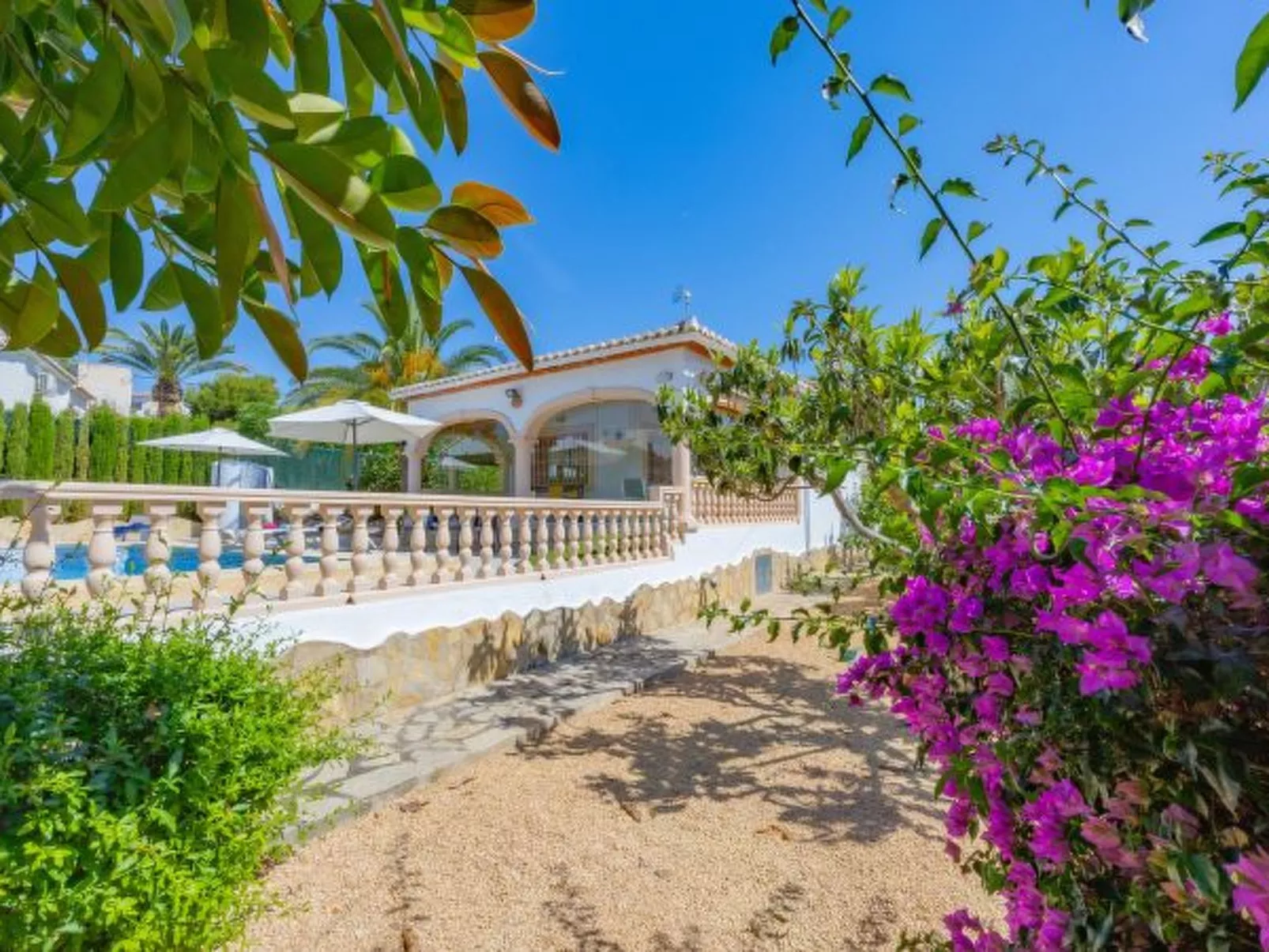 Villa Mona - PlusHolidays - Image-tags.info