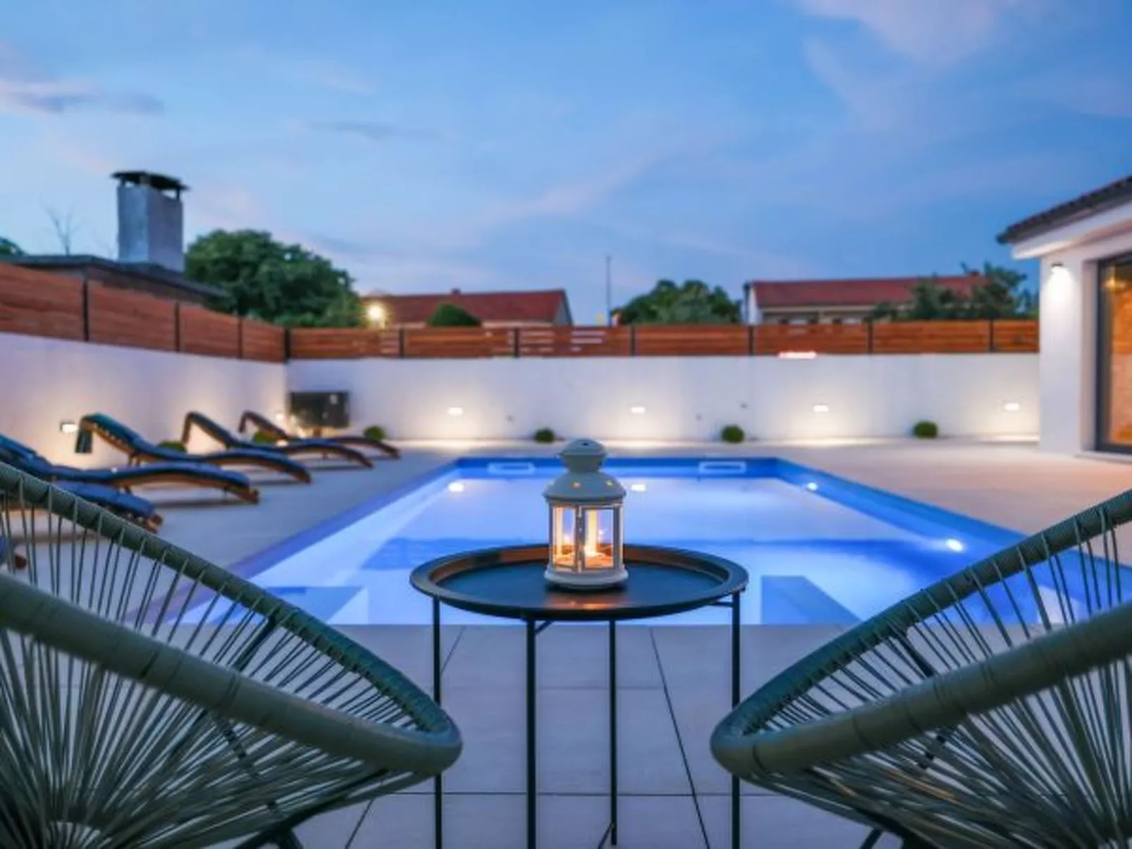 Villa Marta with heated pool and traditional taver - Image-tags.info