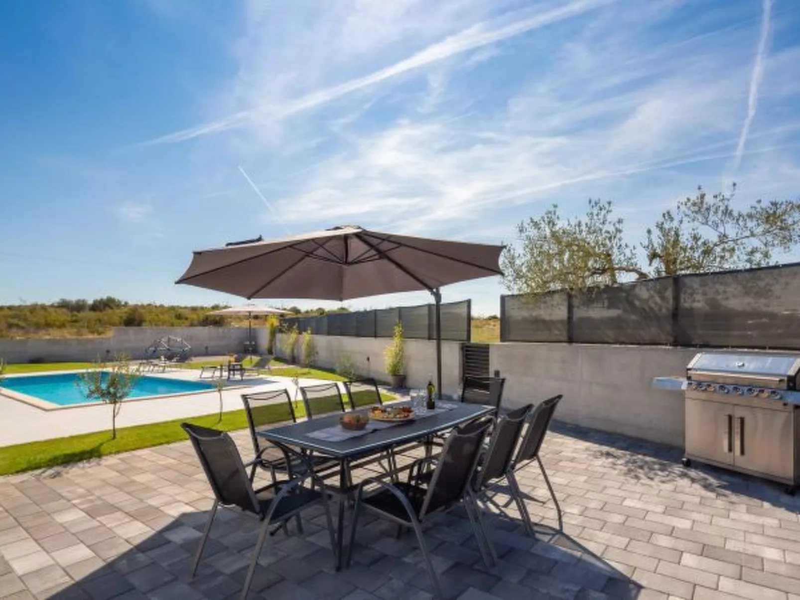 Villa Lacus in Vrana with pool - Image-tags.info