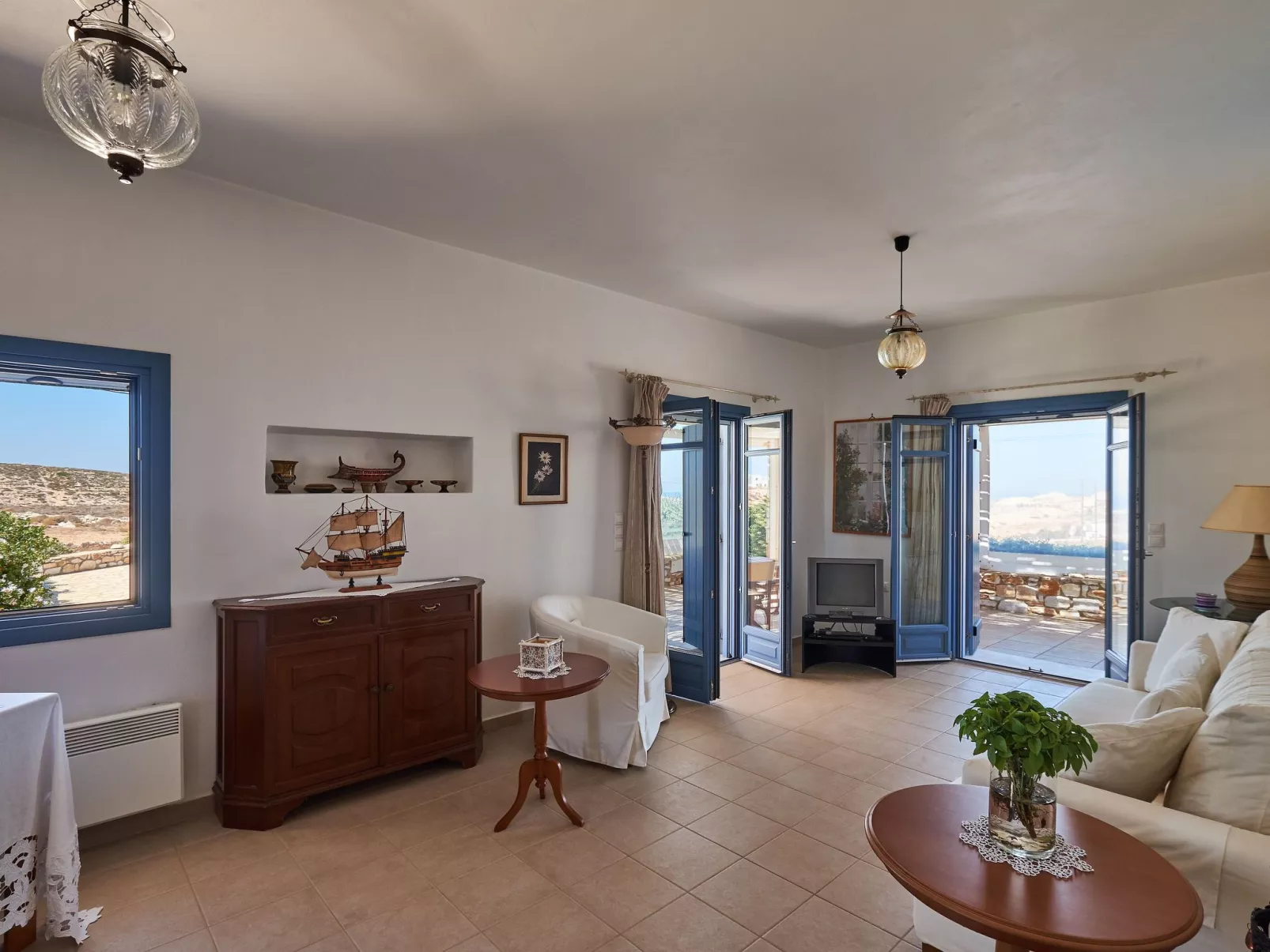 Große, komfortable Pool-Villa, Strand zu Fuß erreichbar - Binnen