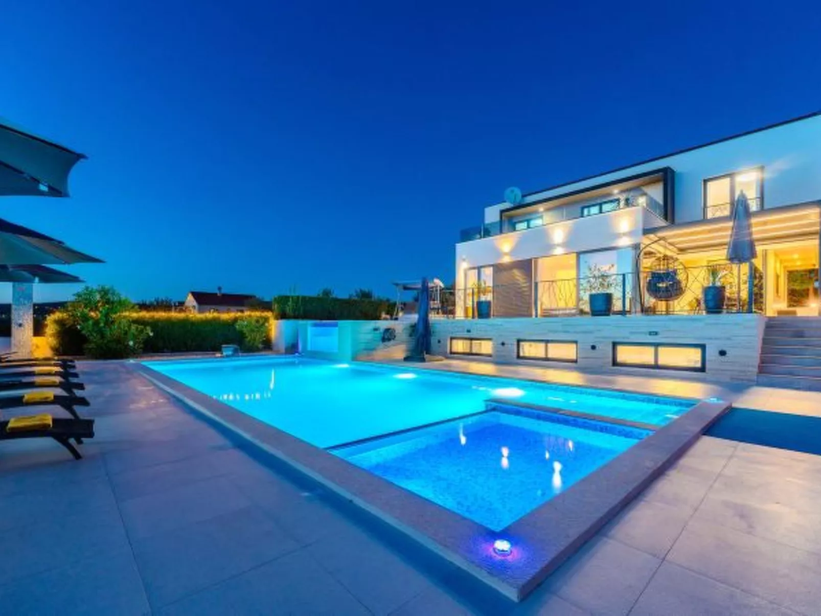 Beautiful villa Lara in Vrana with pool - Image-tags.info