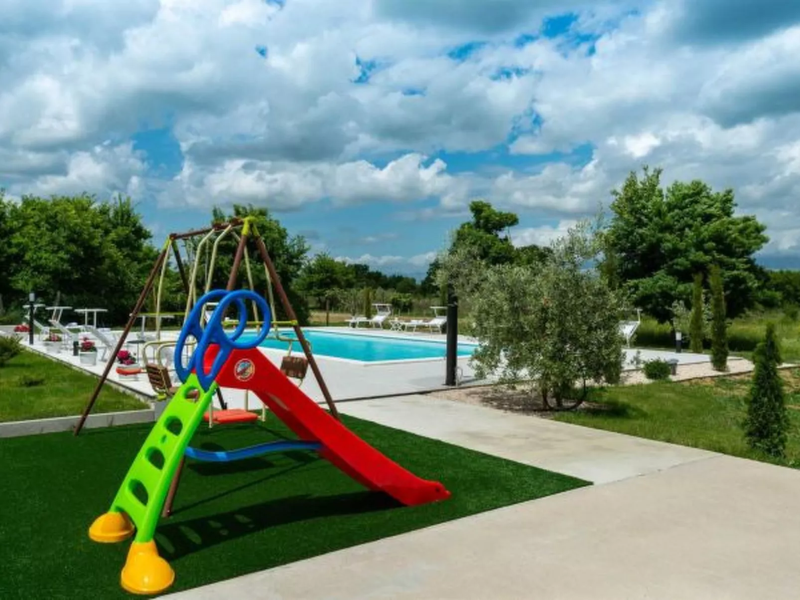 Luxury Villa Maria with large pool - Image-tags.info