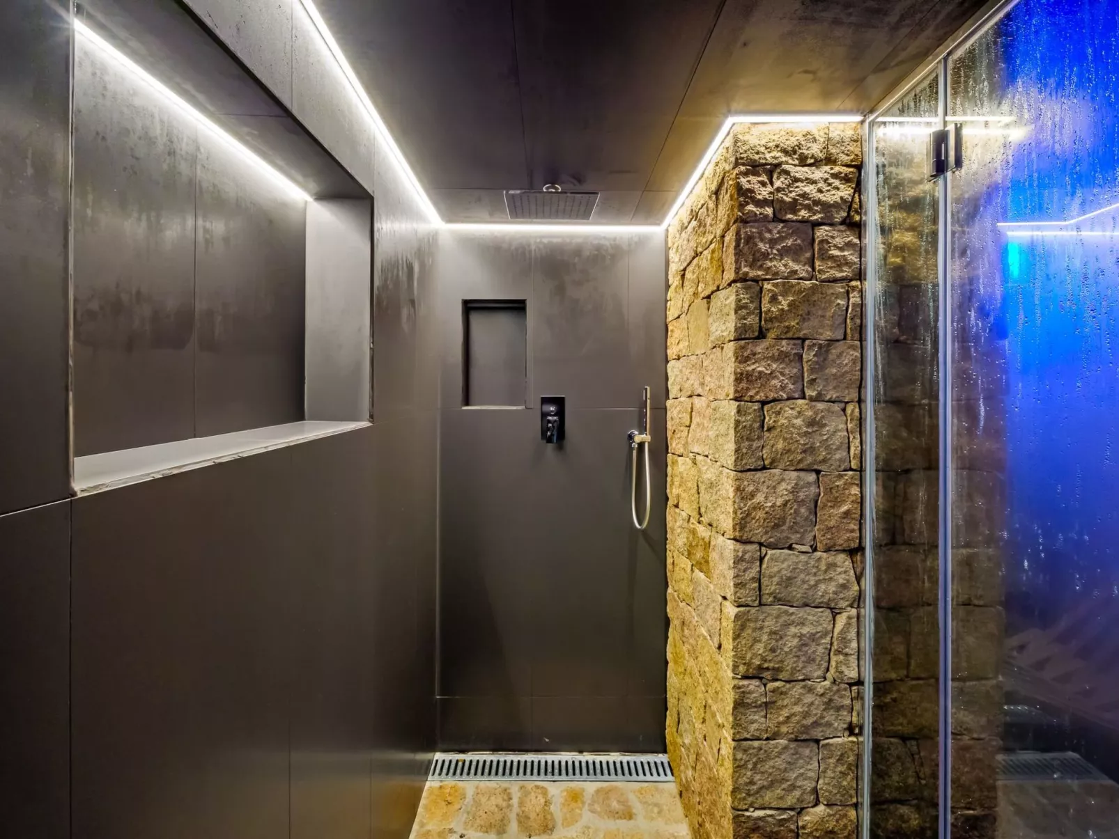 'Villa Beatrice' mit eigenem Pool - Binnen