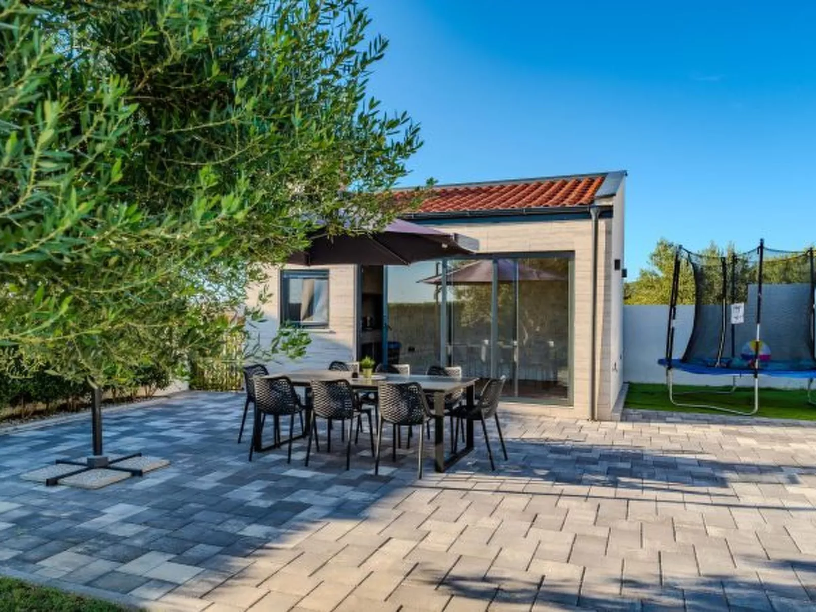 Beautiful villa Lara in Vrana with pool - Image-tags.info