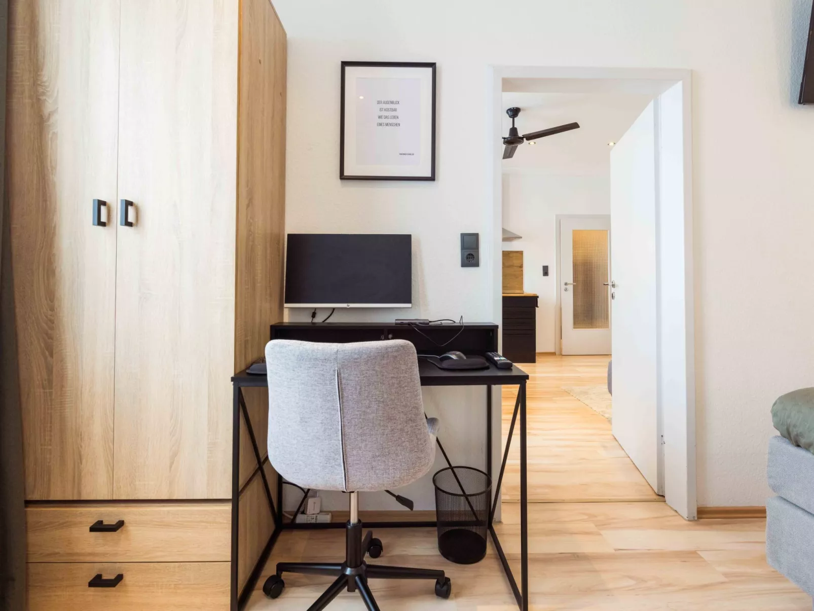 Schiller Apartment im Zentrum von Hof. Küche, Parkplatz, 250MBit Wlan - Binnen