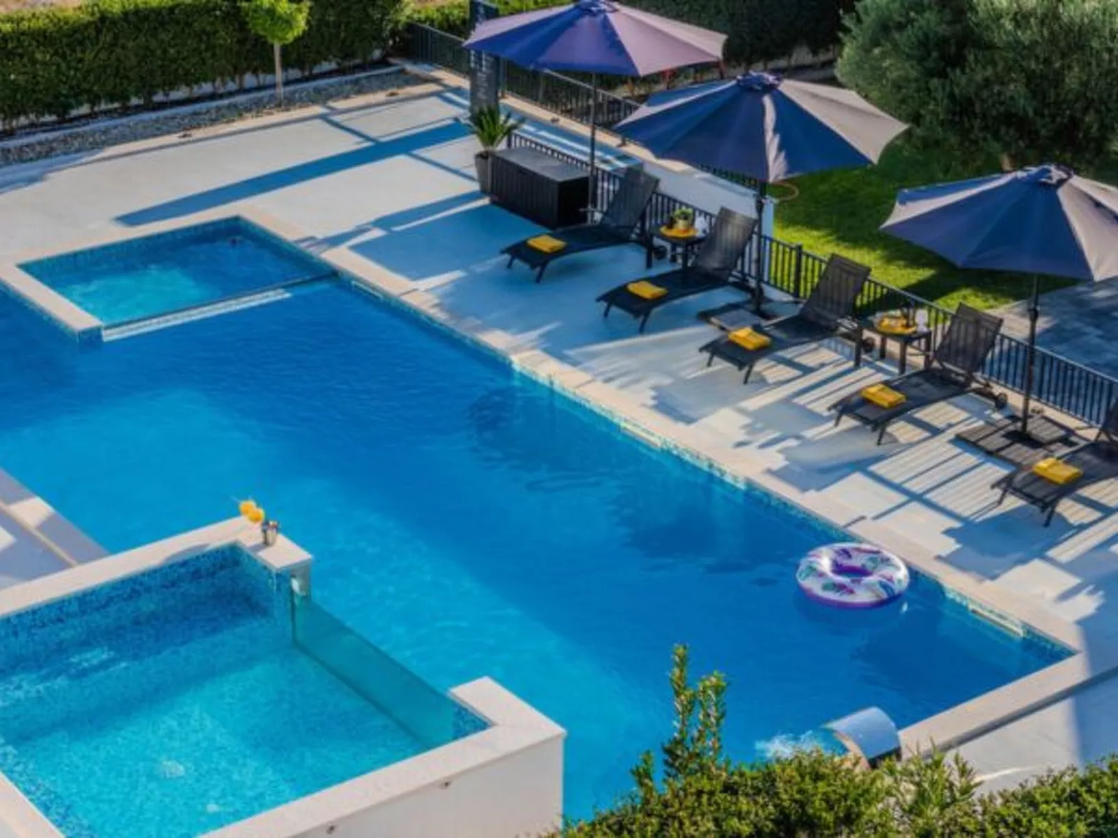 Beautiful villa Lara in Vrana with pool - Image-tags.info