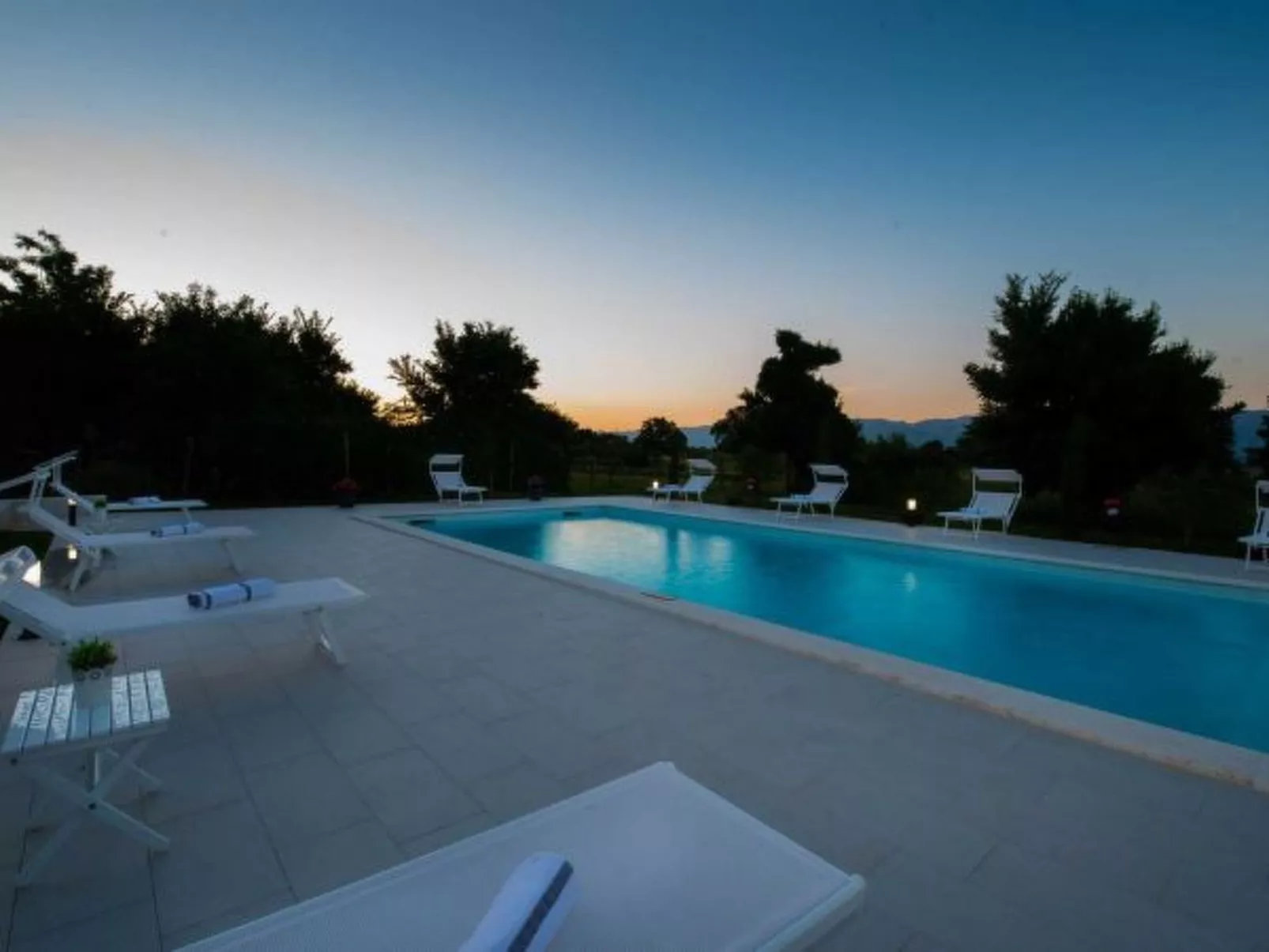 Luxury Villa Maria with large pool - Image-tags.info