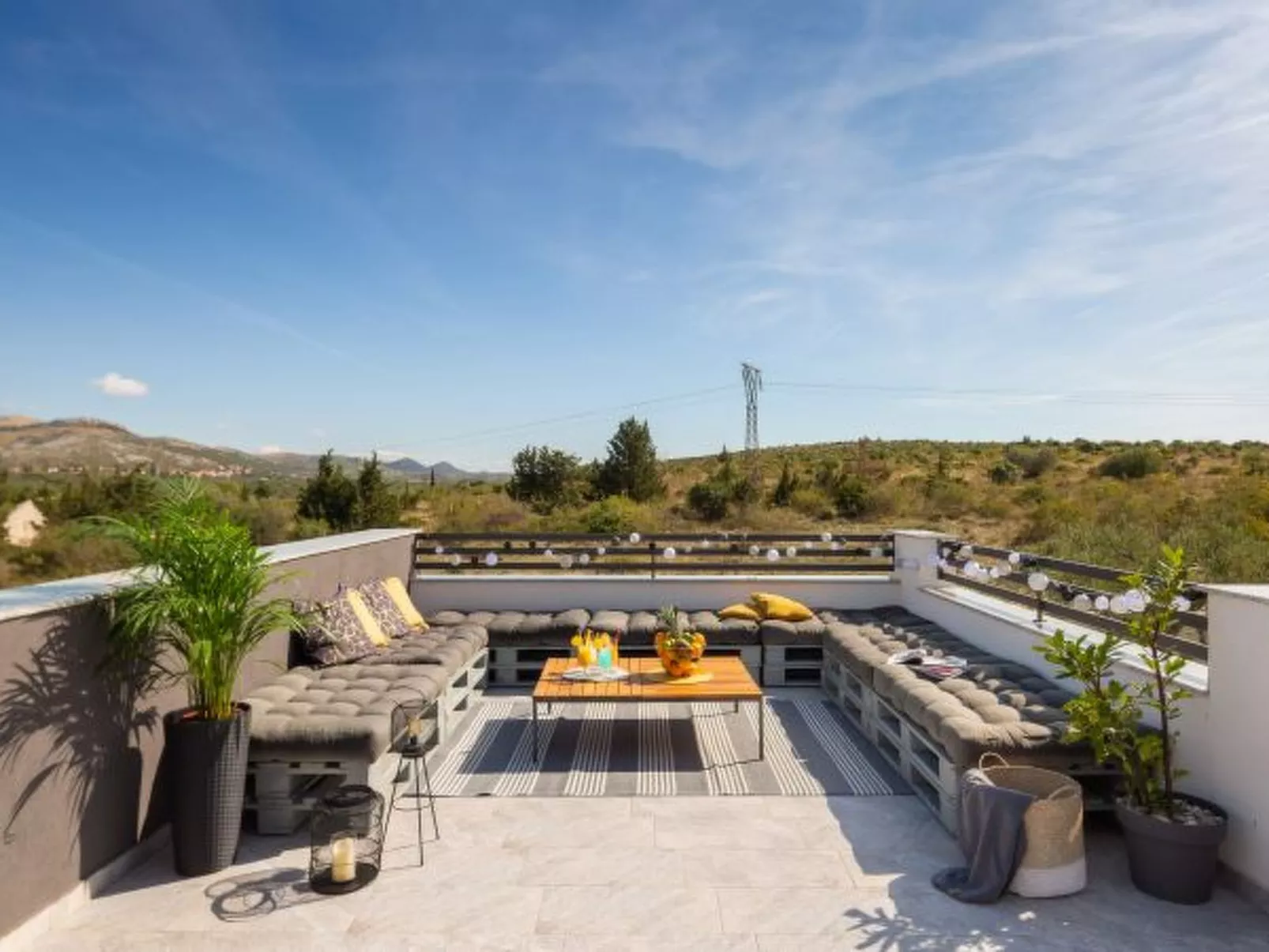 Villa Lacus in Vrana with pool - Image-tags.info