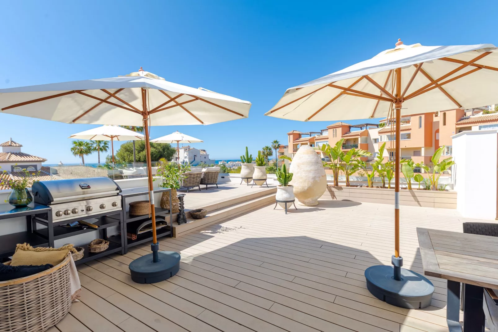 Unique & Luxurious Villa with Heated Pool! - Terras