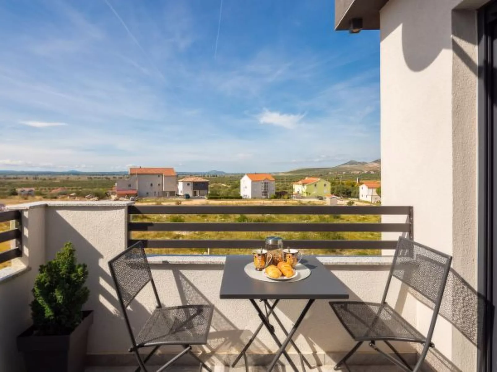 Villa Lacus in Vrana with pool - Image-tags.info