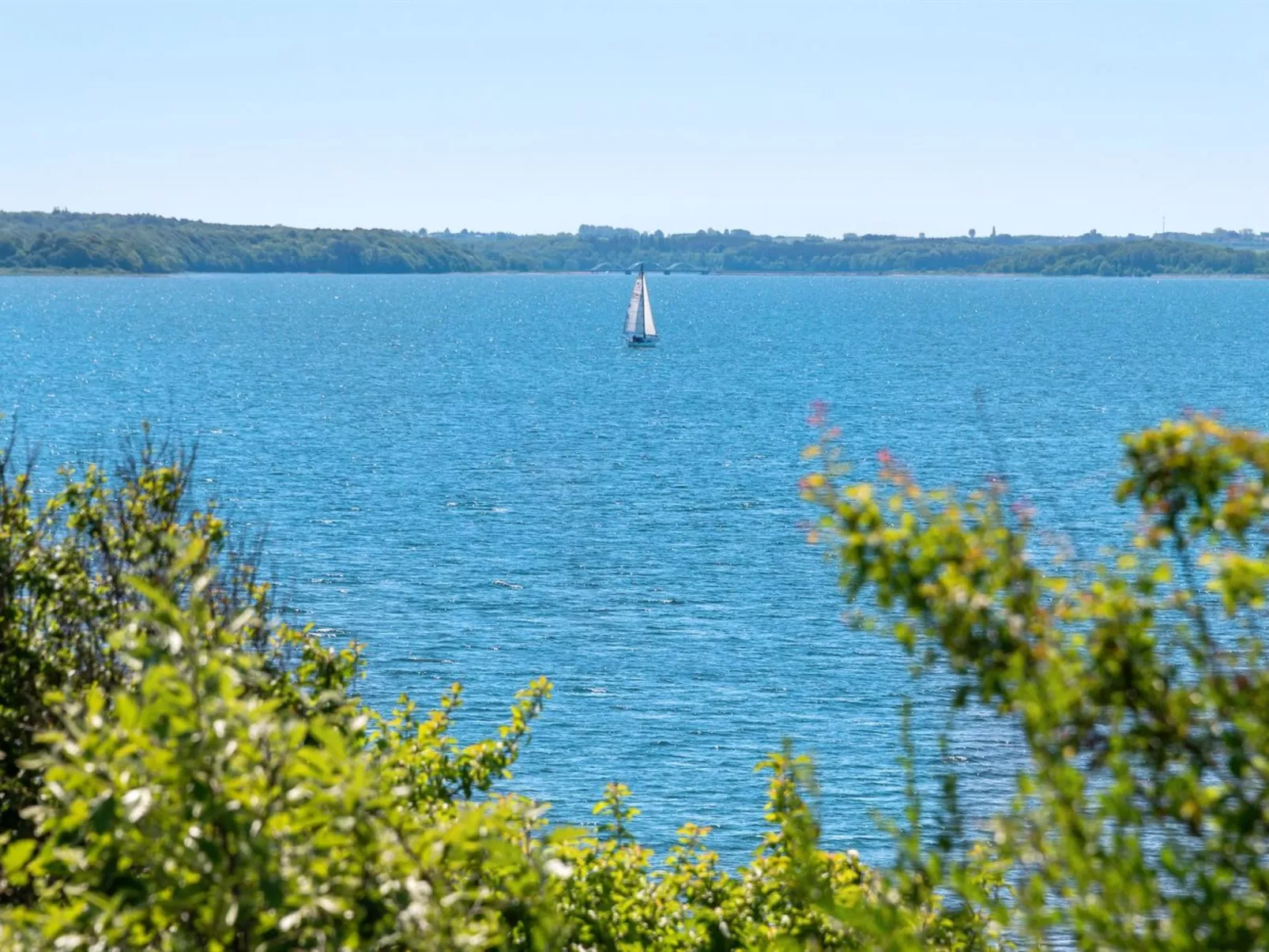 "Tobrjön" - 200m to the fjord