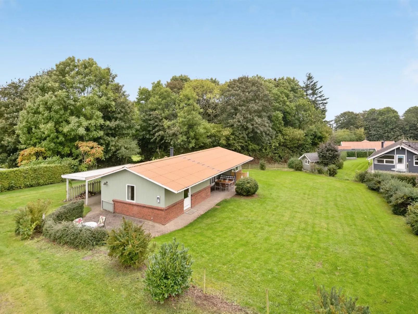 "Ingebore" - 350m from the sea