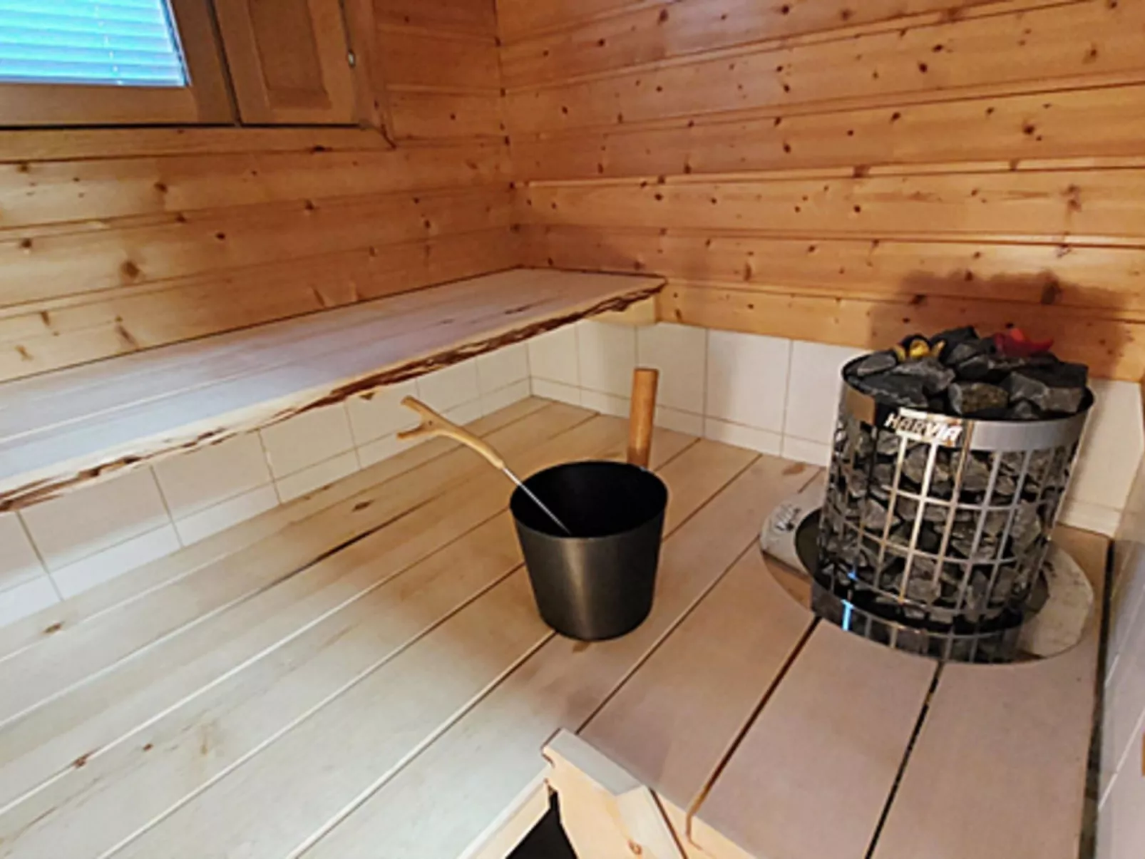 Aihki c/o villa armas 50 - Binnen