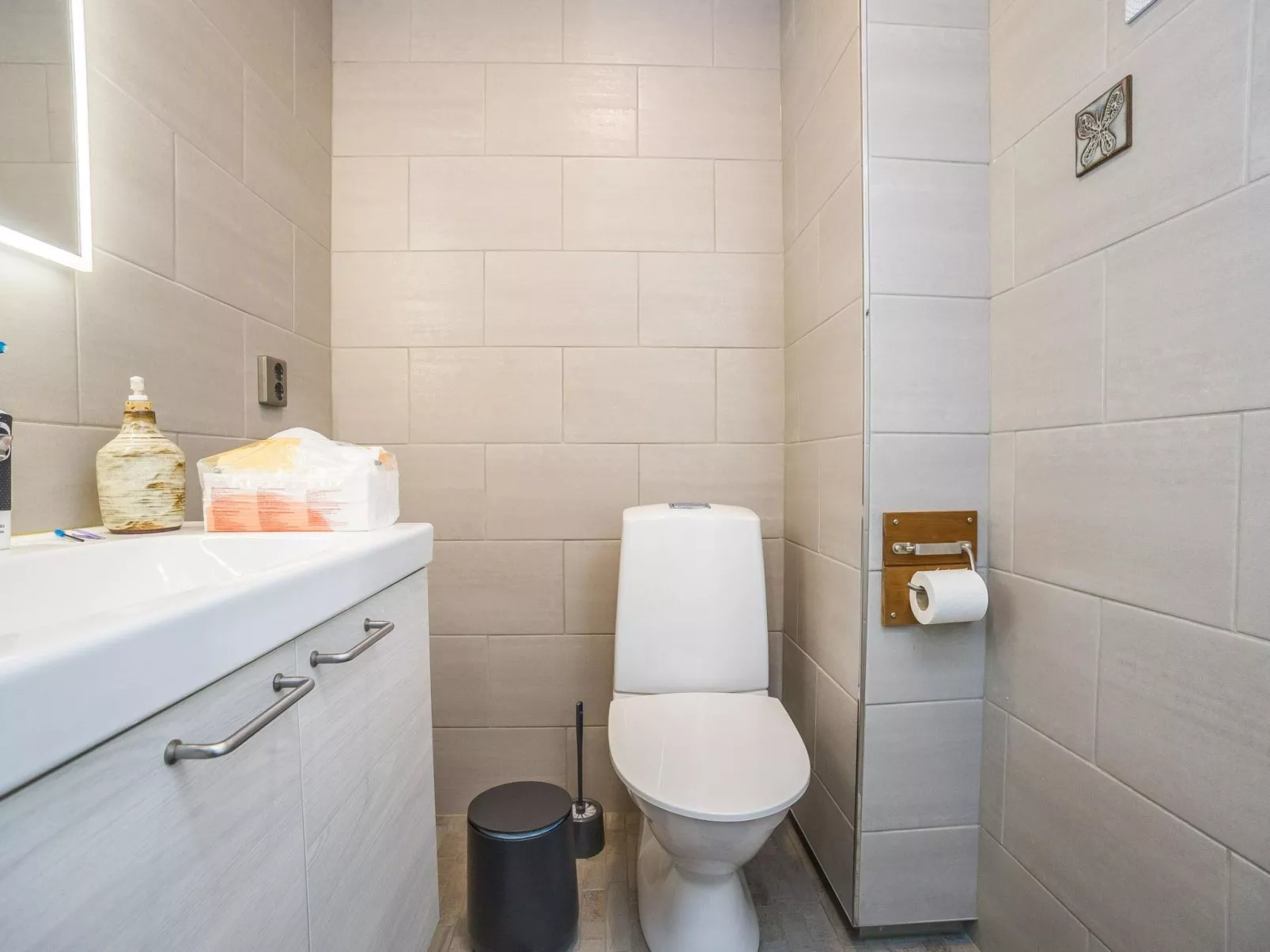 Levin hetki a - Binnen