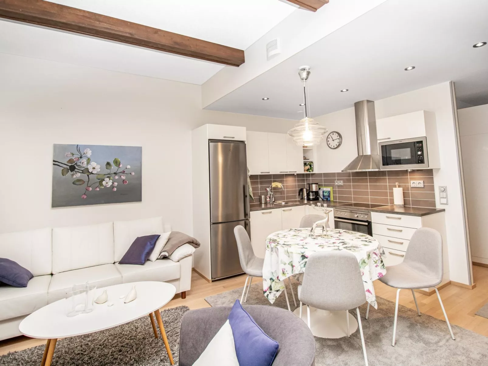 Kelotähti a 11 - Binnen