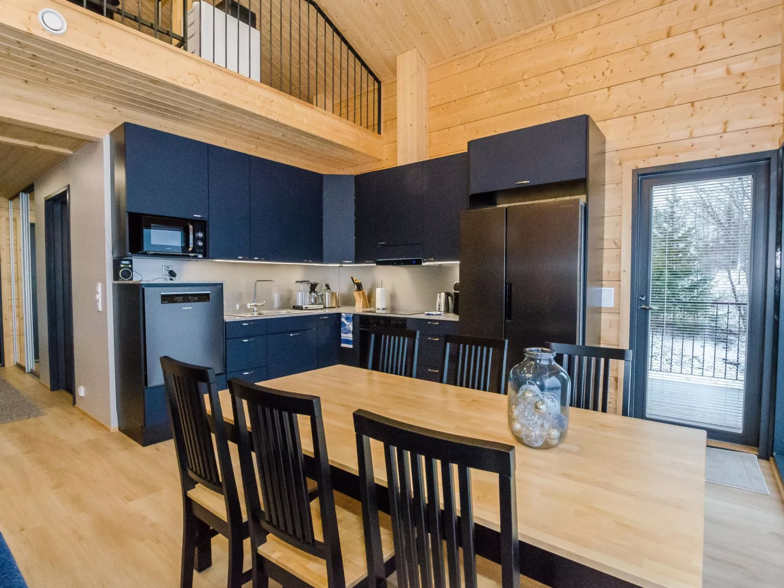 Lakeside villa - Binnen