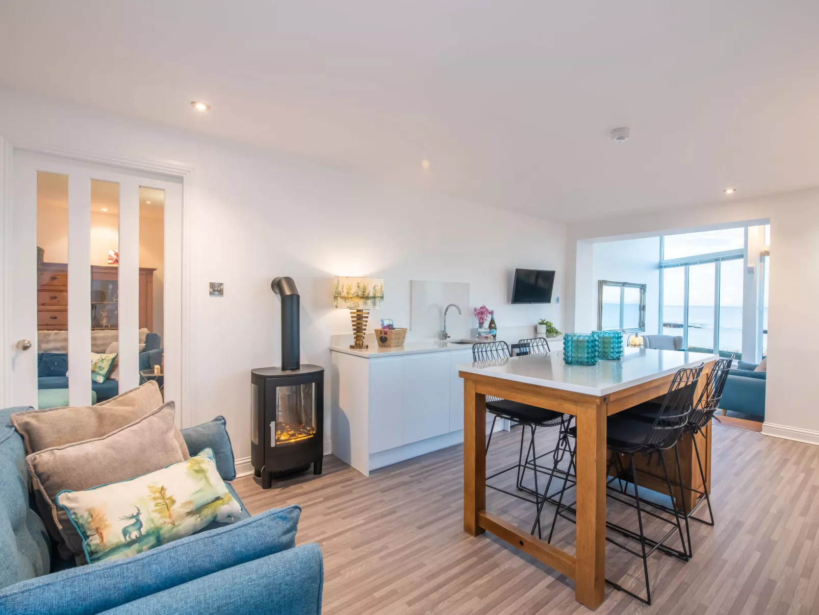 Waters Edge - Binnen