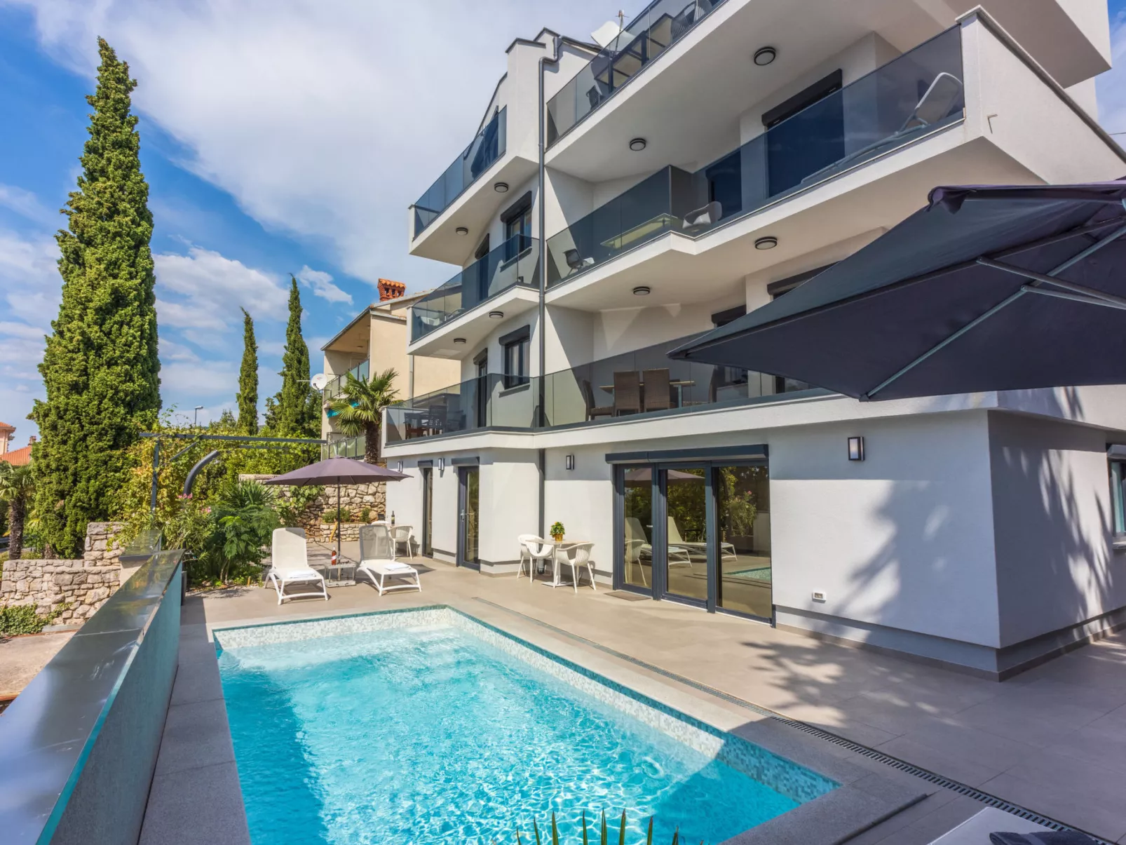 Holiday Oasis 3 - Maxim / HR-10679-03