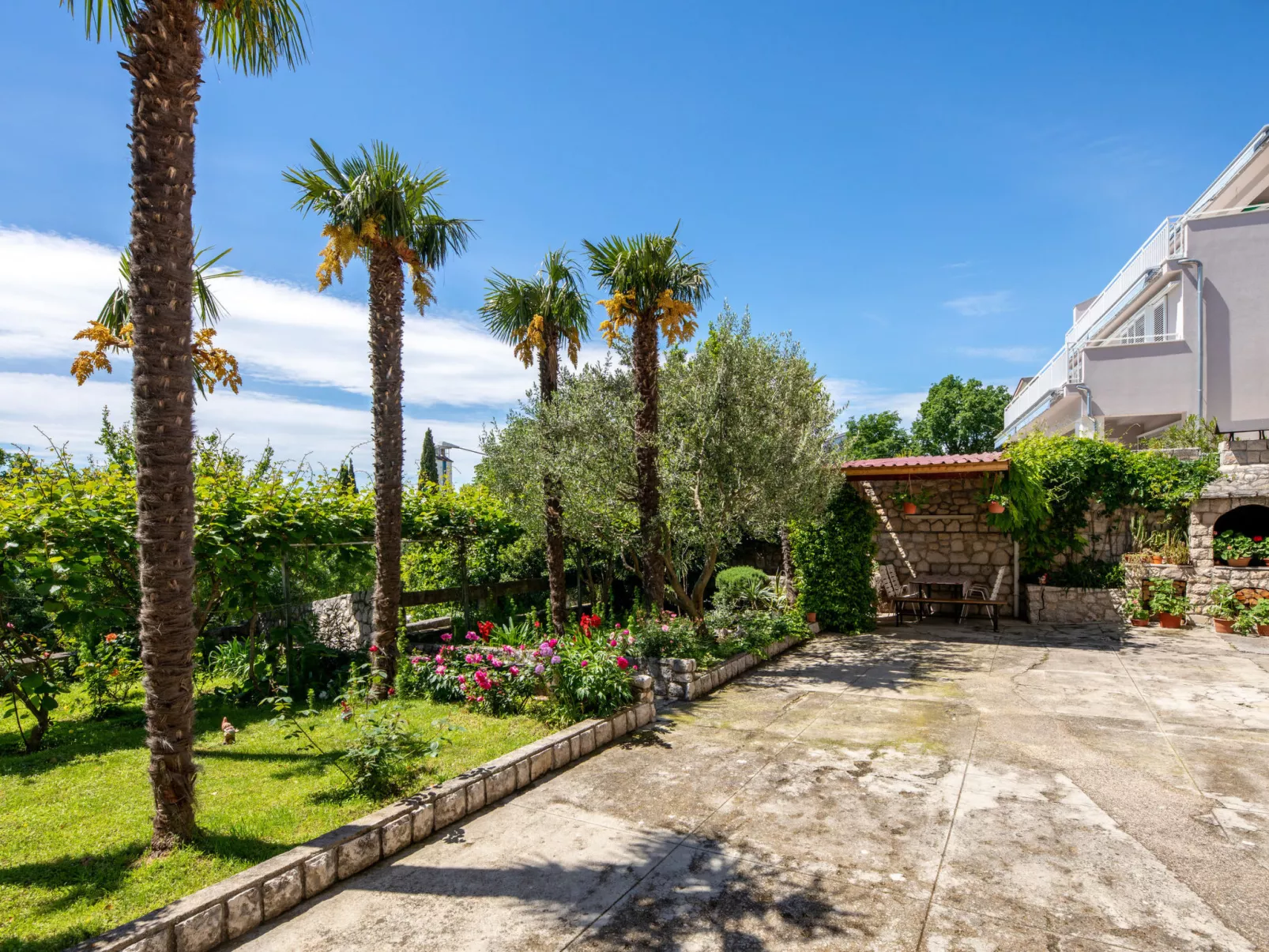 Gretchen / HR-10628-01