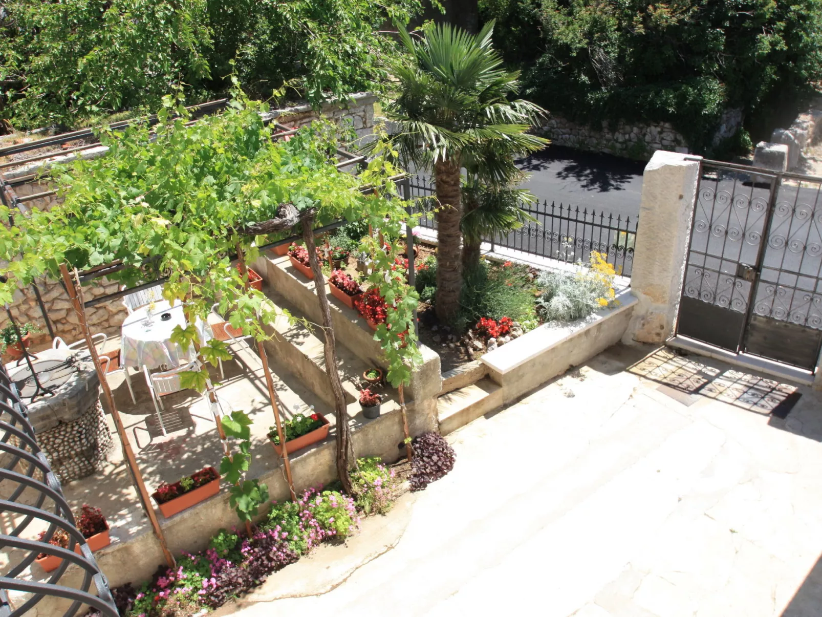 BRNIC 3 / HR-10054-01