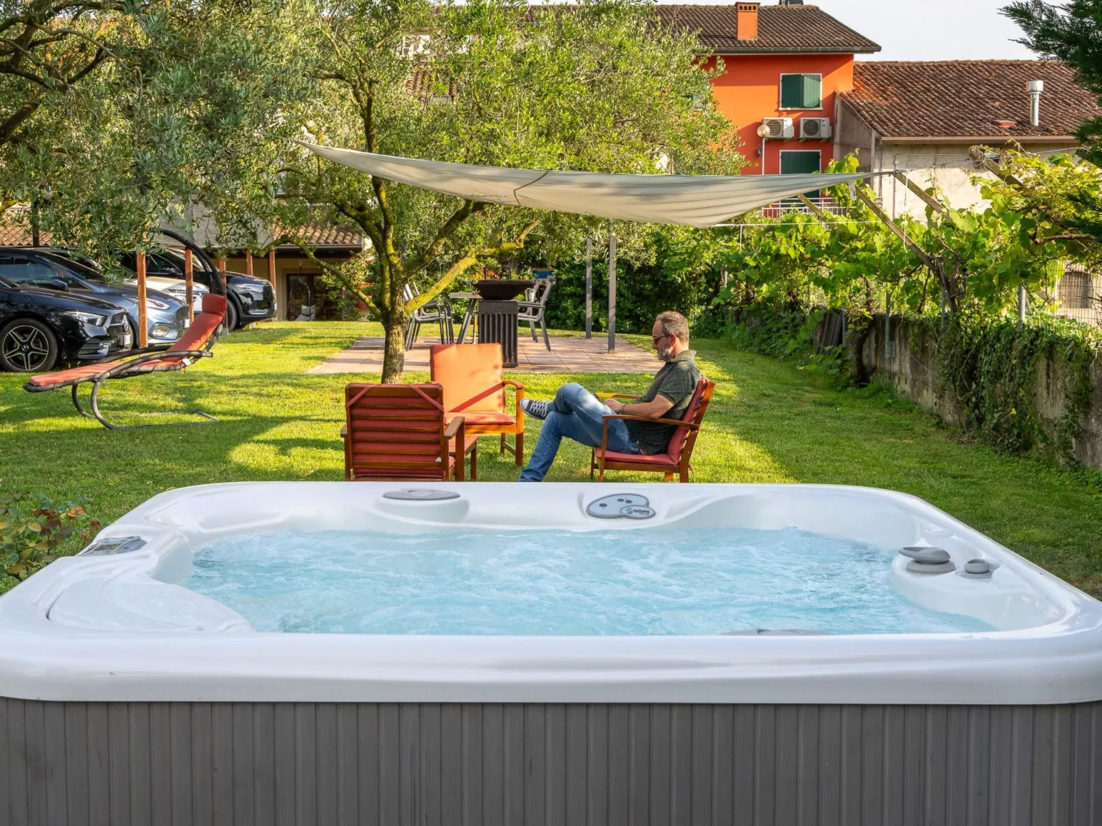 Zimmer mit Bad in einer Einrichtung mit Wellness-Center