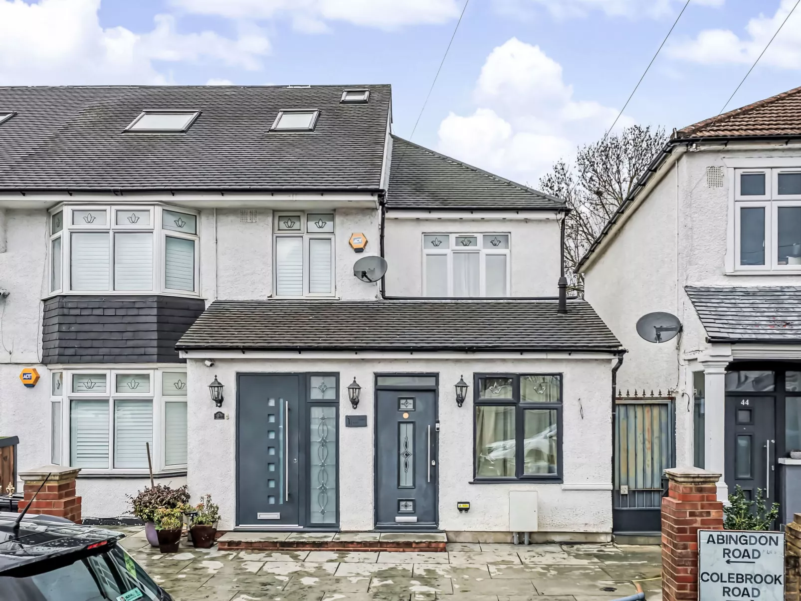 Elegant Stay In London