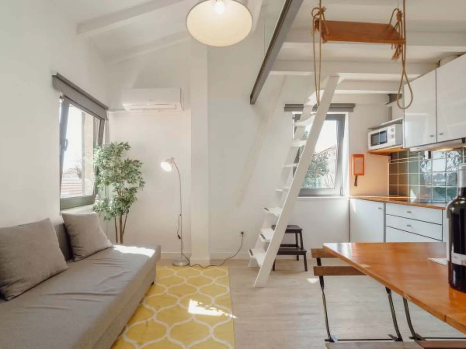 MEZZANINE STYLISH APARTMENT P by VACATIONY