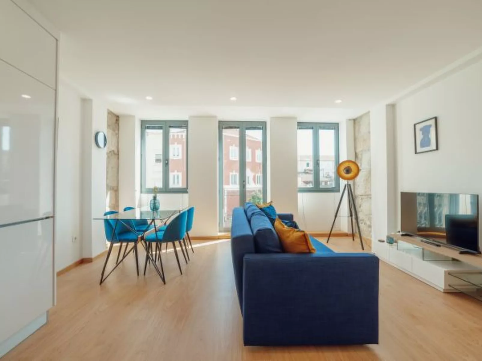 MODERN & STYLISH APARTMENT I by VACATIONY