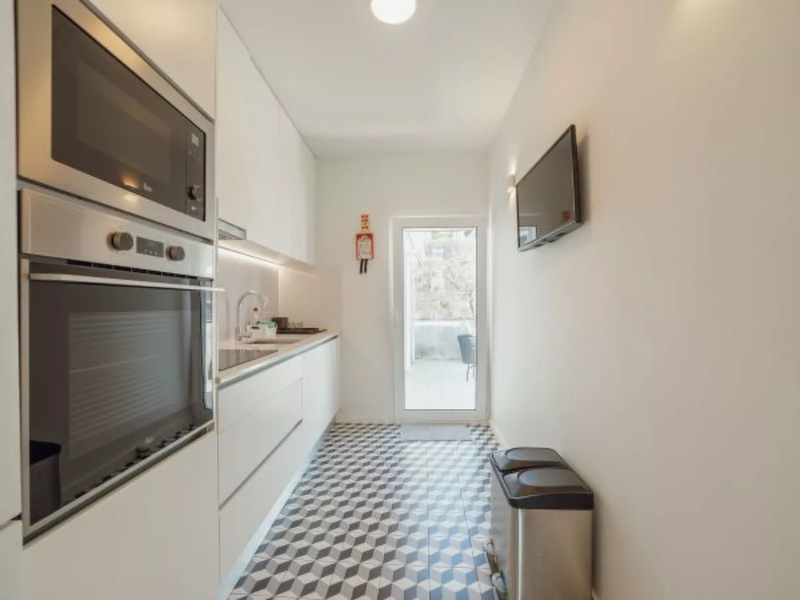 PORTO PANORAMIC VIEWS WITH TERRACE by VACATIONY