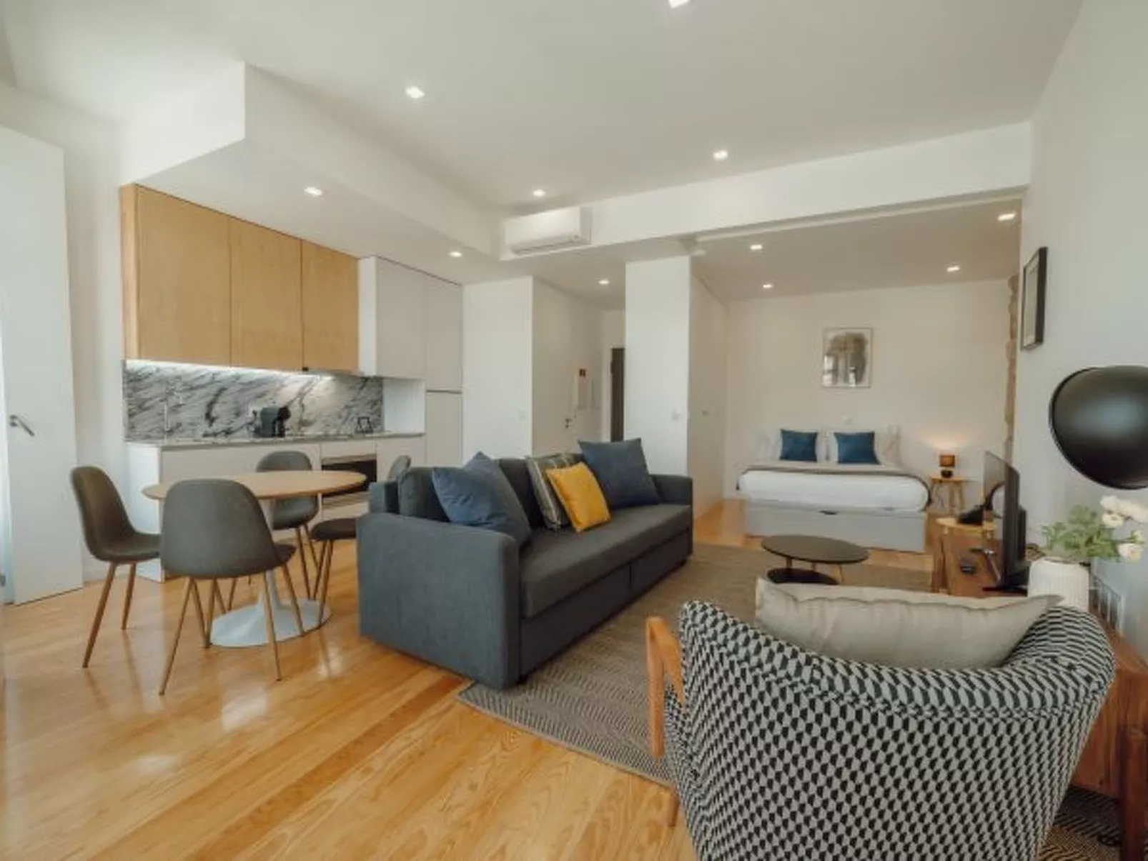 COURTYARD OPORTO DESIGN APARTMENT D
