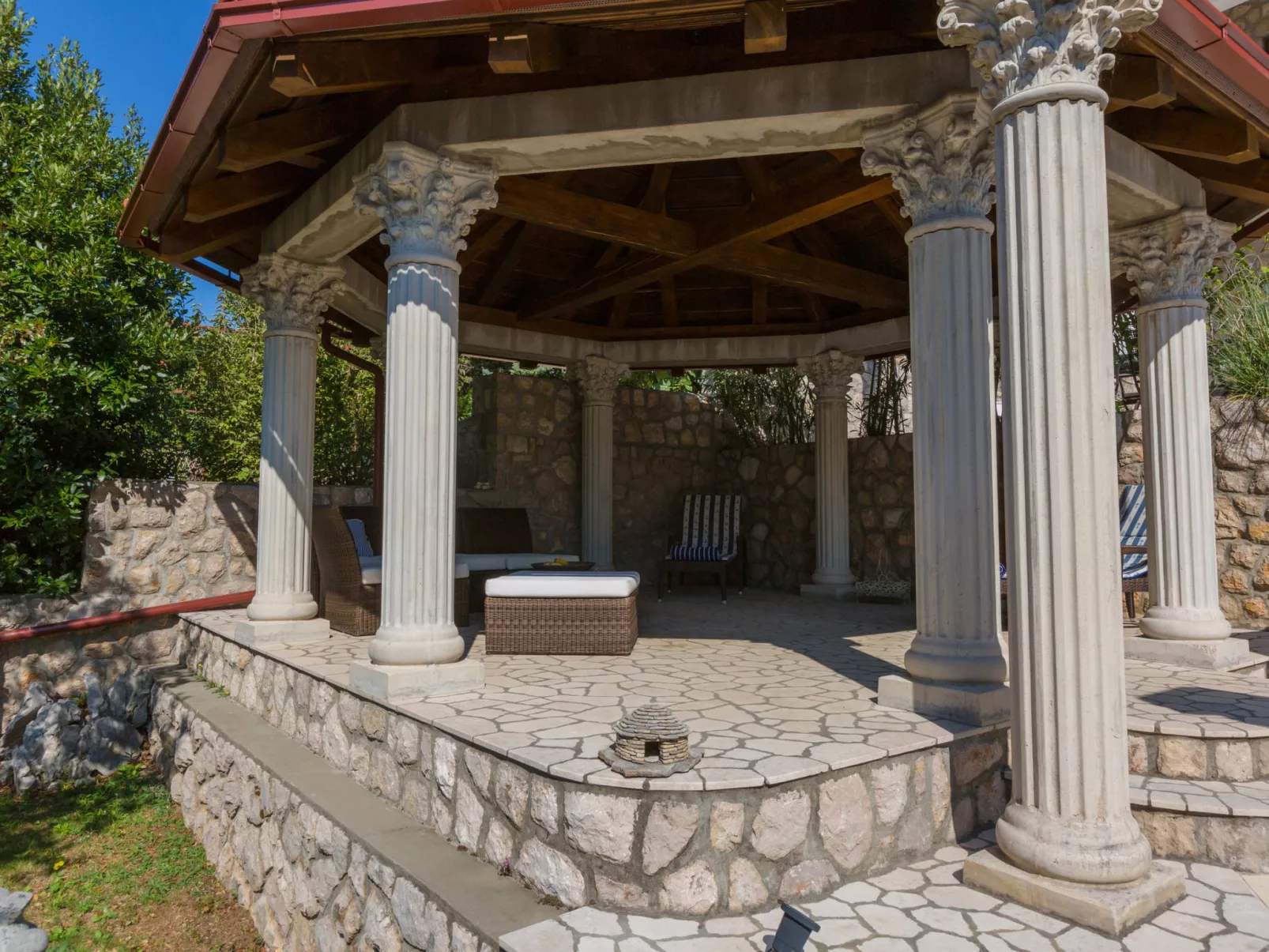 BRANKA 4 / HR-02224-04