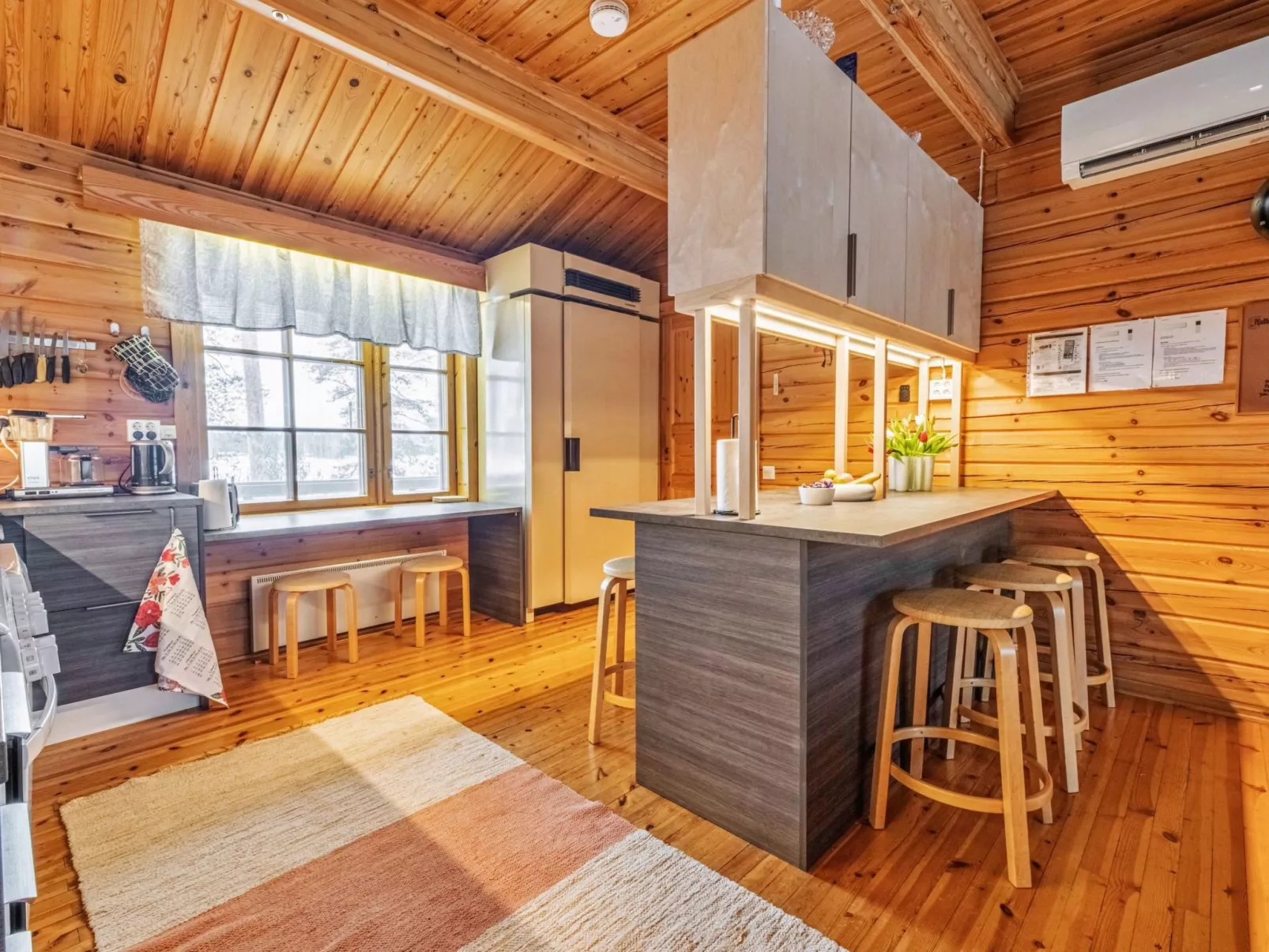 Unnukkamaja - Binnen