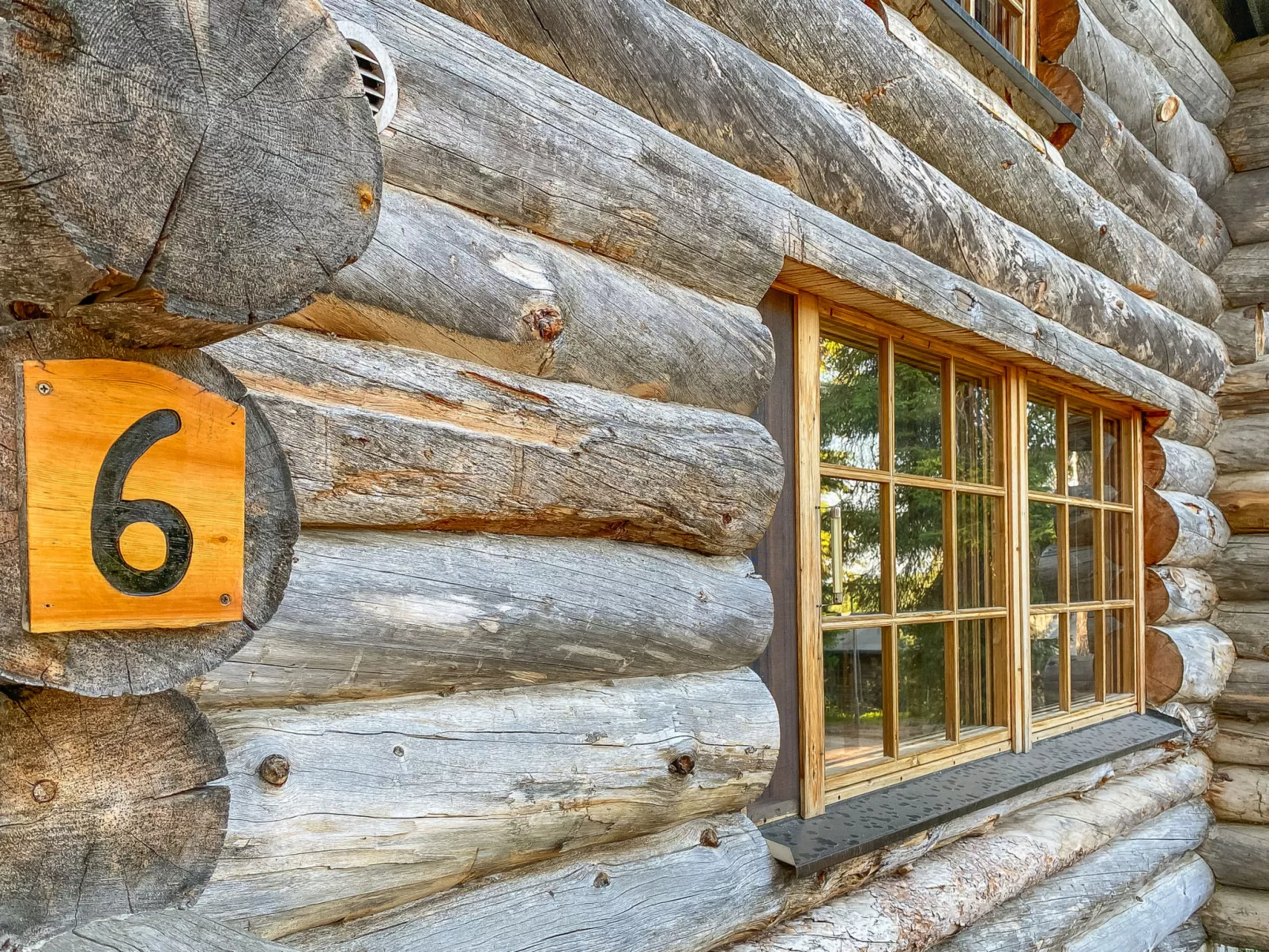 Kuusi-ruka 6 - Binnen