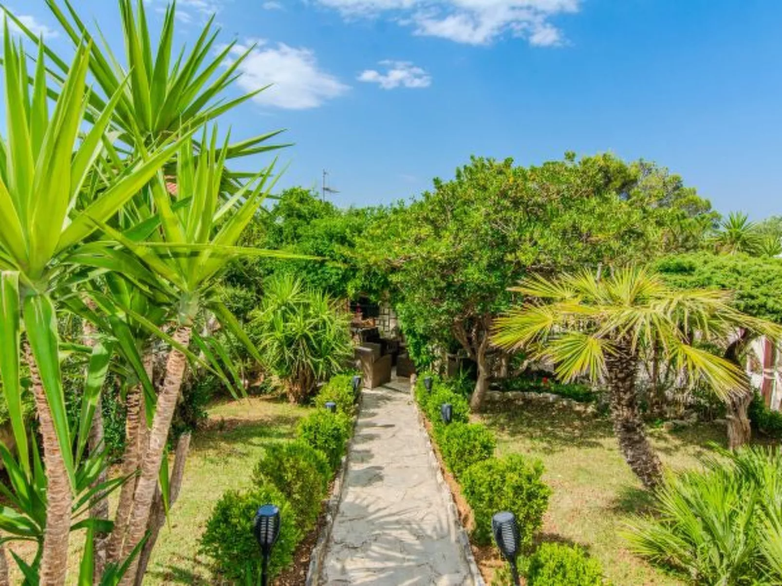 Rustical Villa VERDE with pool