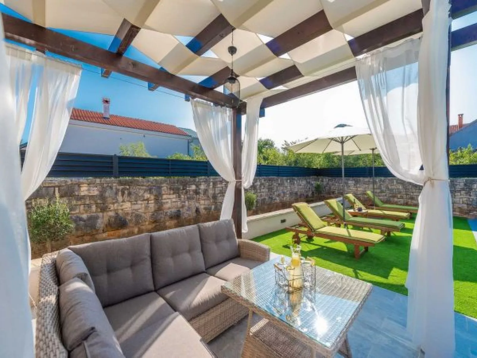 Dalmatian Holiday house Marcella with pool