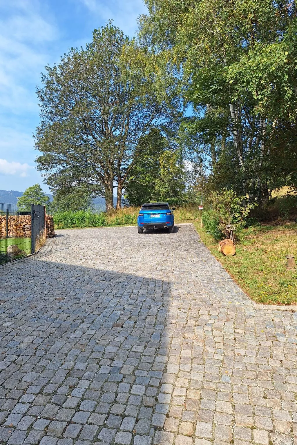 Gästezimmer mit Blick auf die Berge