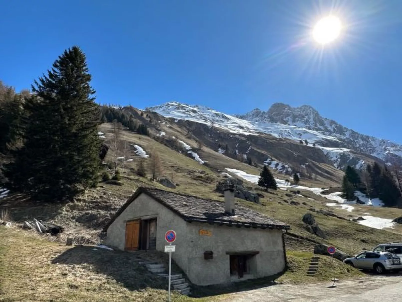 Chalet Le Basset - Family Chalet in the Swiss Alps