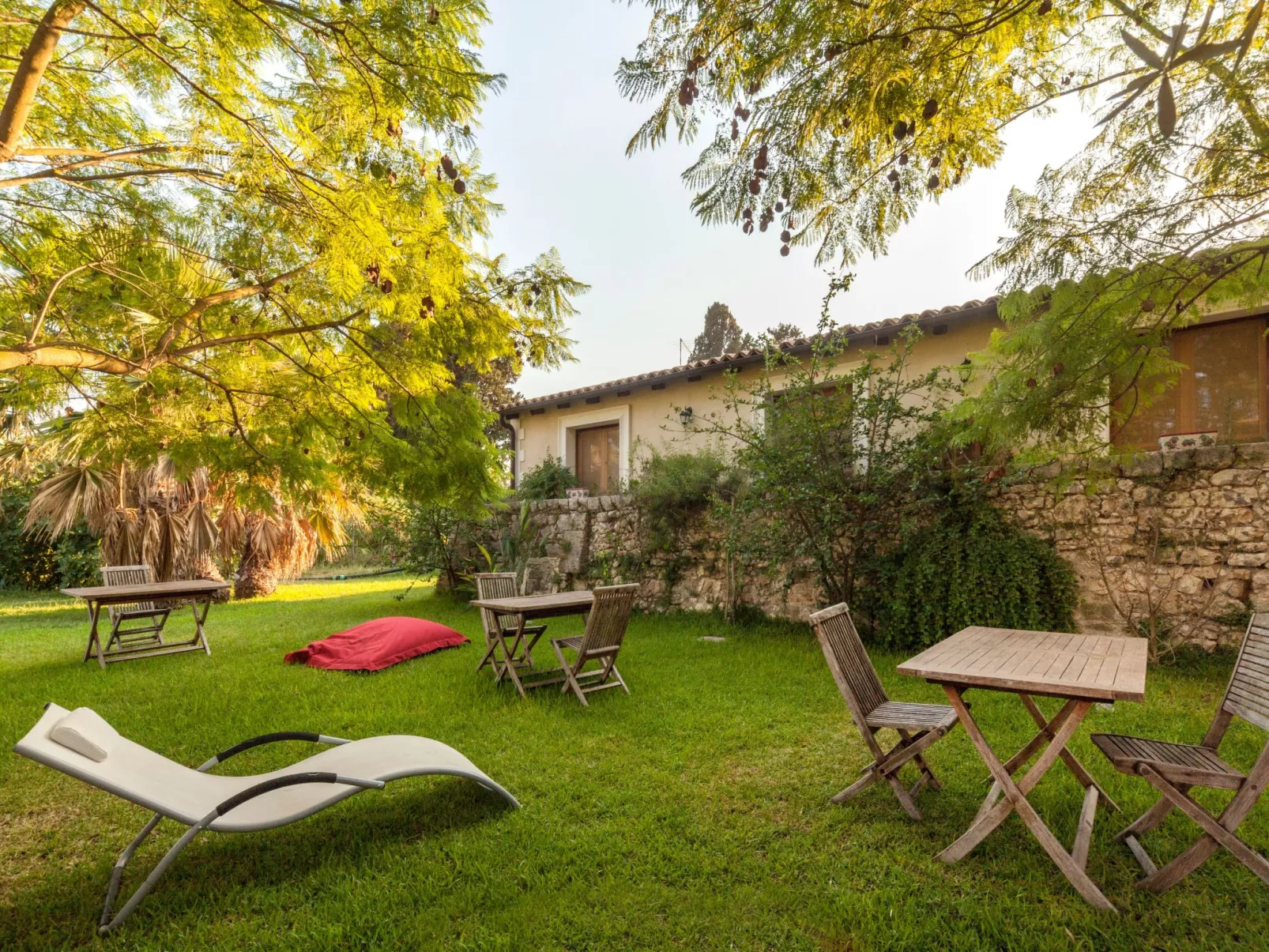 Villa dei Papiri - Standardzimmer mit Fenster zum Garten