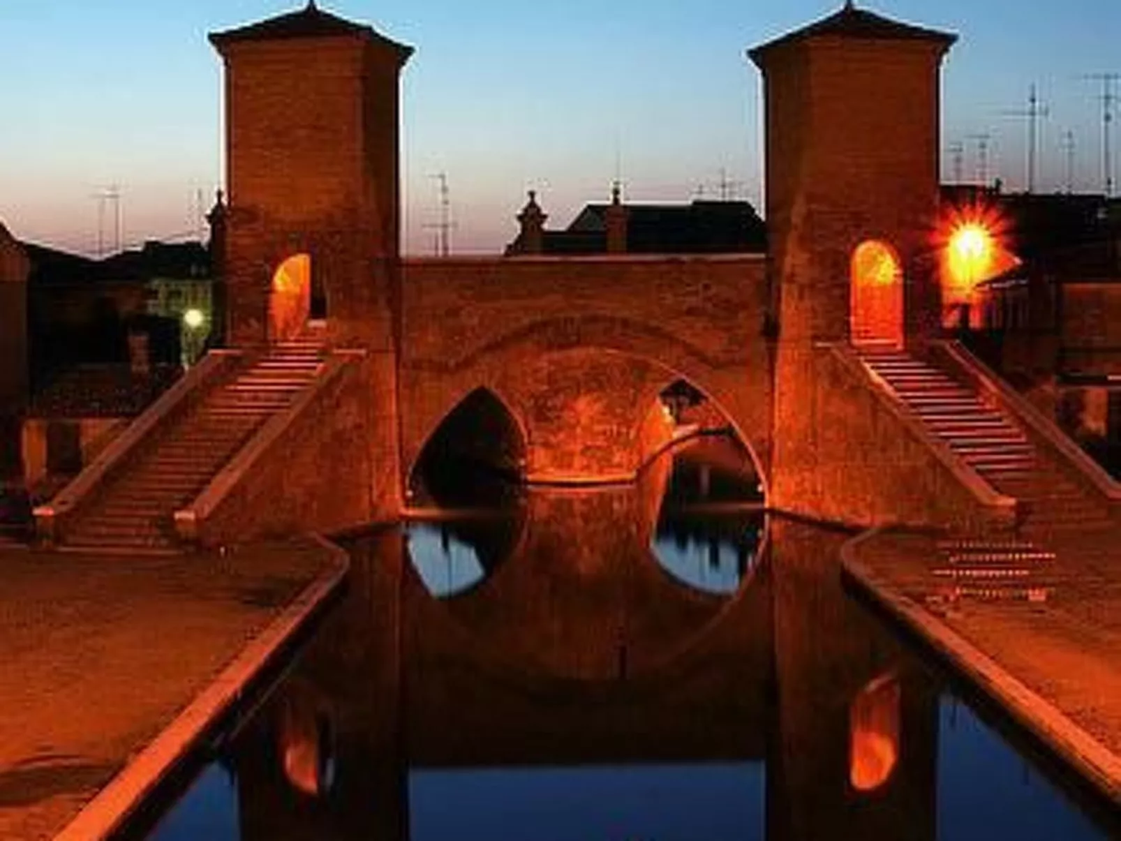 Chalet, Terrasse mit Kamin, privater Garten