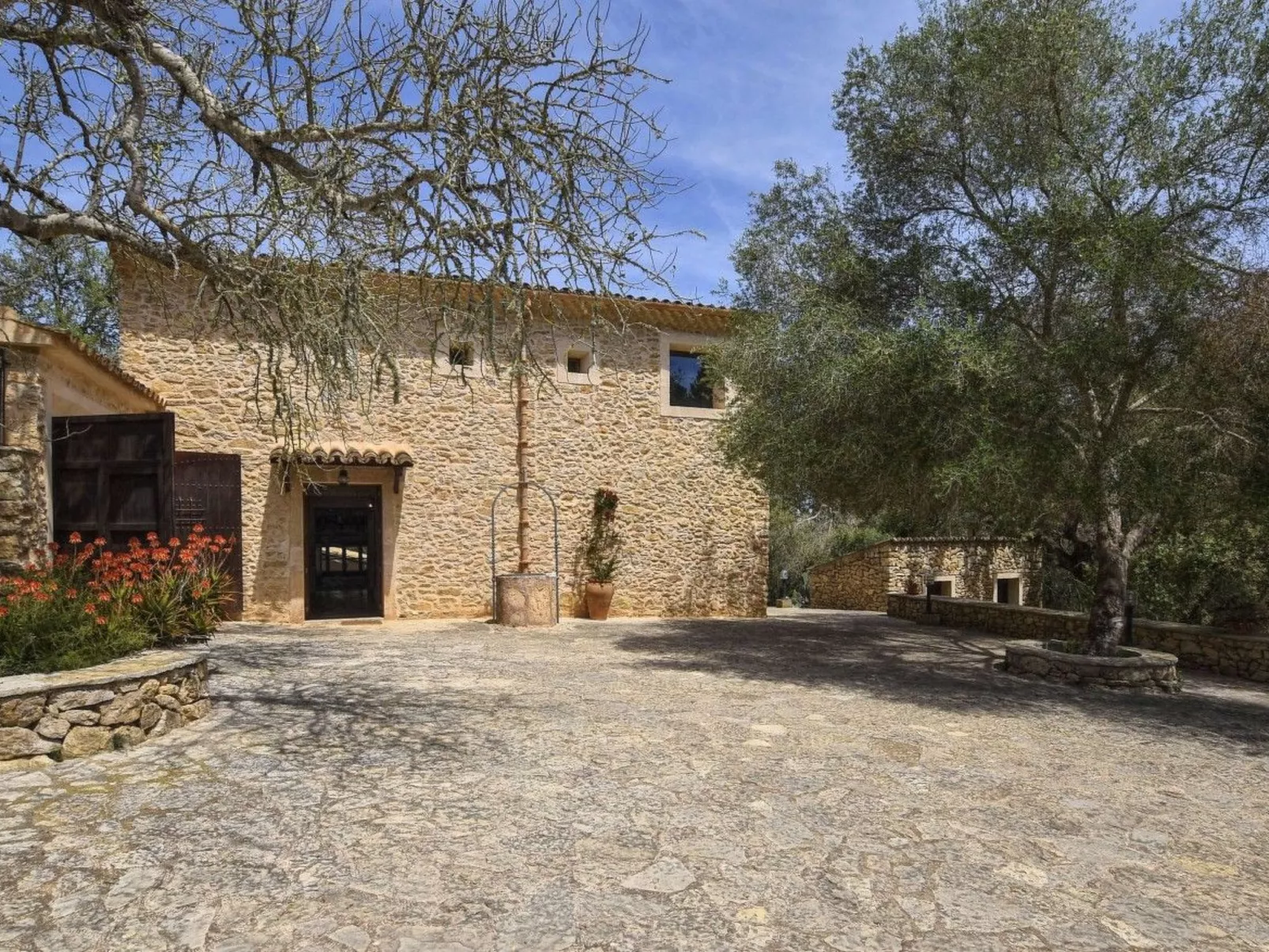 Villa mit eigenem Schwimmbad