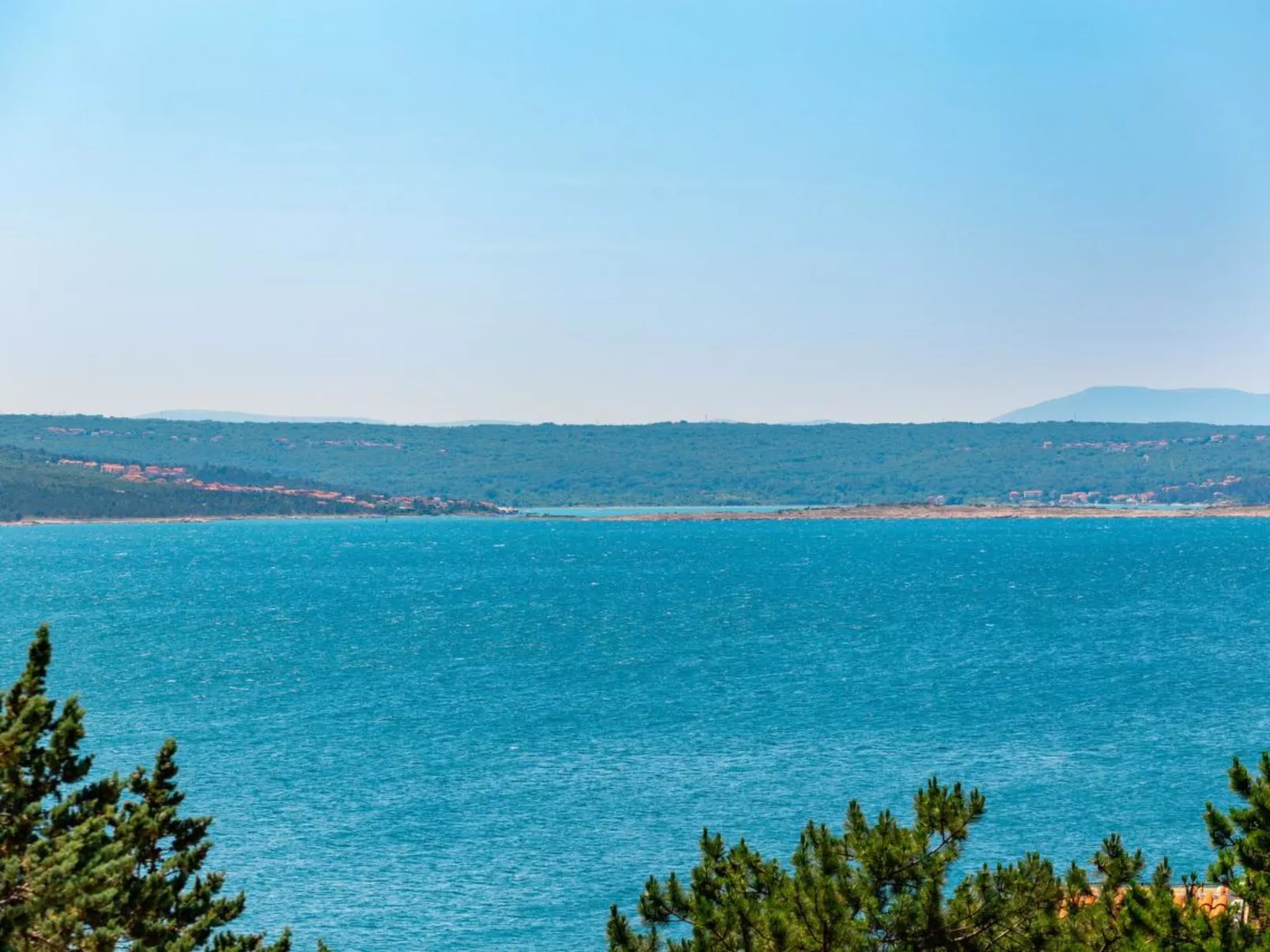 LANA 4 / HR-02384-04